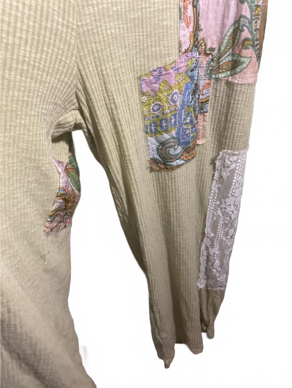 POL Light Weight Ribbed Boho Sage Overalls with Floral Patch Details L - Picture 8 of 11